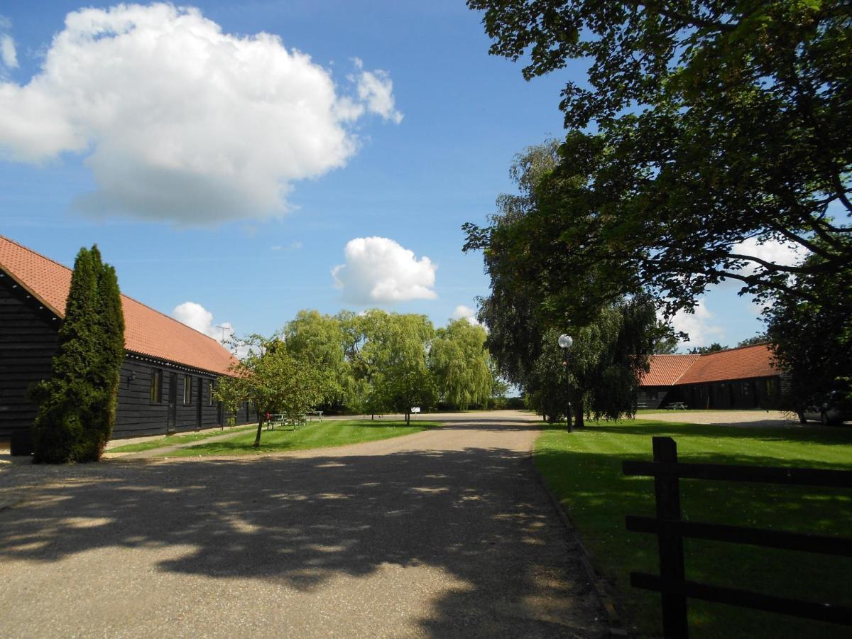 The Farmhouse At Fincham Экстерьер фото